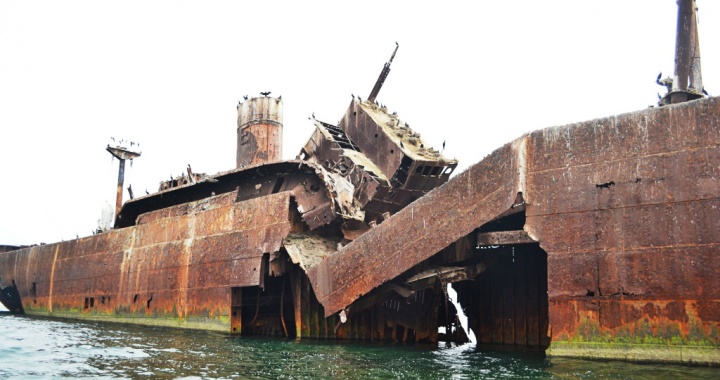 wreckship-evangelia-costinesti